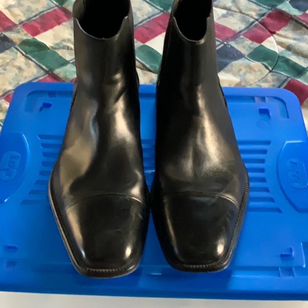 Black boots by Banana Republic size 12